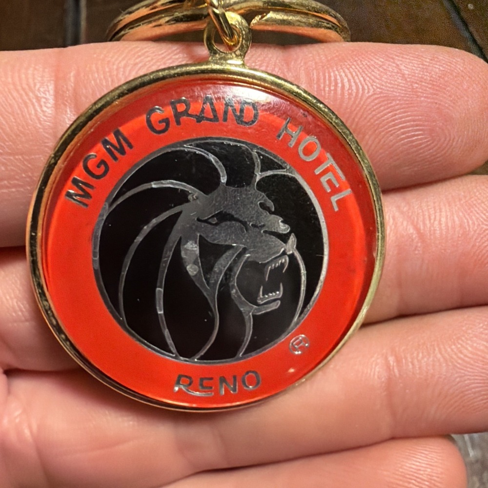 Vintage MGM Grand Hotel Reno Nevada Casino Keychain Keyring Lion Logo 1980s
